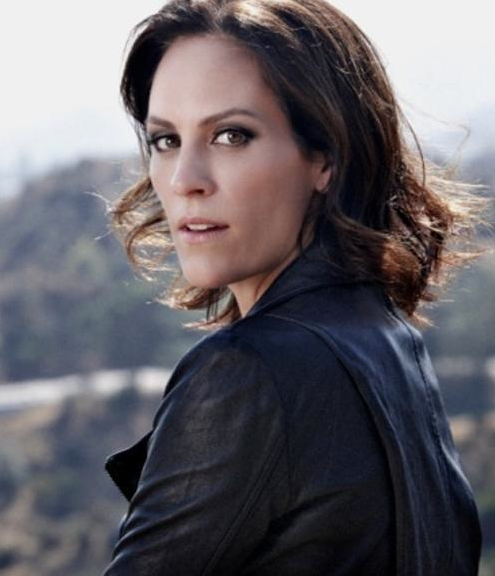 Annabeth Gish headshot